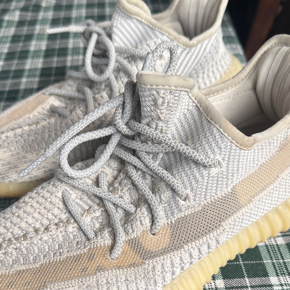 Yeezy boost sneakers cream